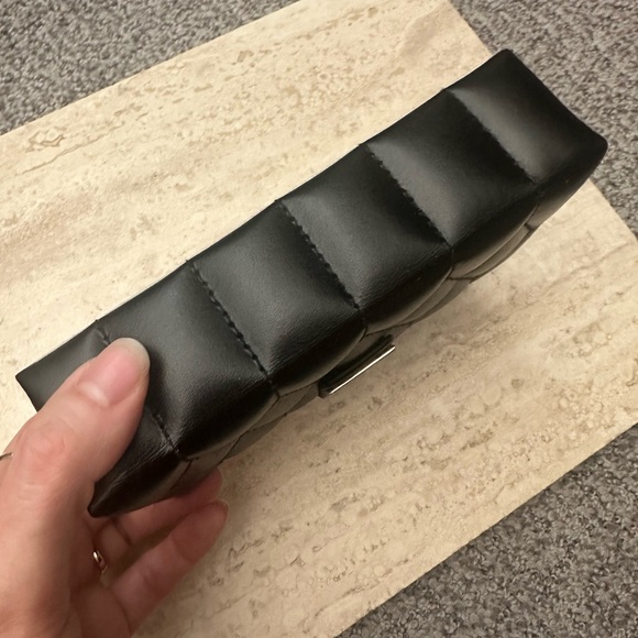 Wolf Lusterloc Travel Jewelry Box black Quilted design - Picture 6 of 10